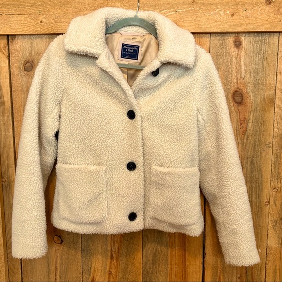 Abercrombie & Fitch Jackets & Blazers - Abercrombie and Fitch - Faux Fur - Small